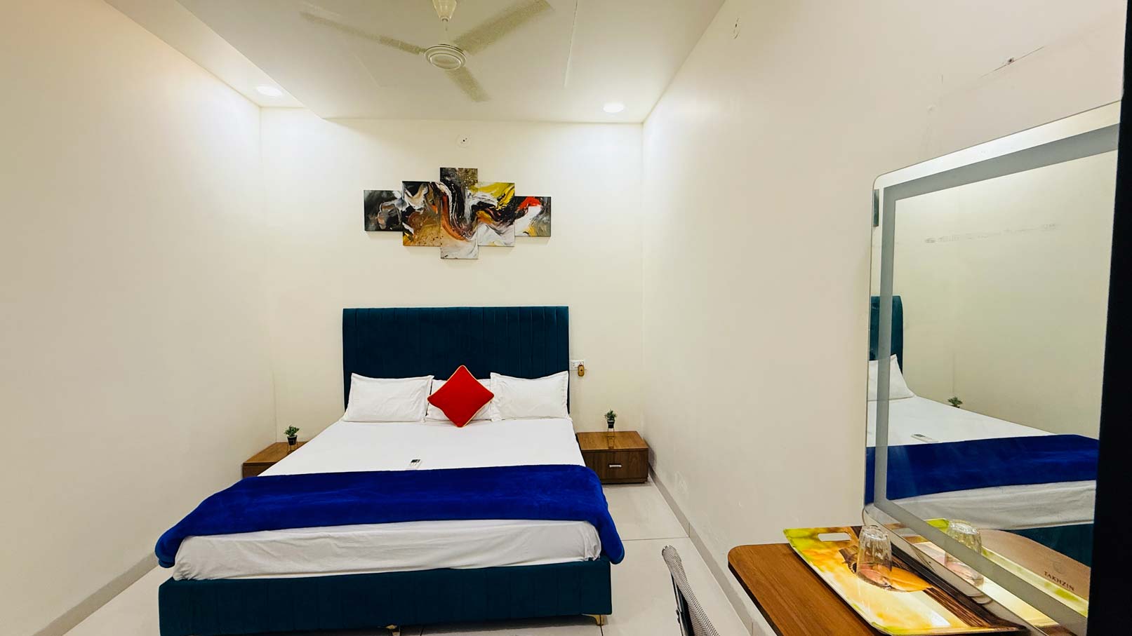 Super Deluxe Room - Luxury Seating